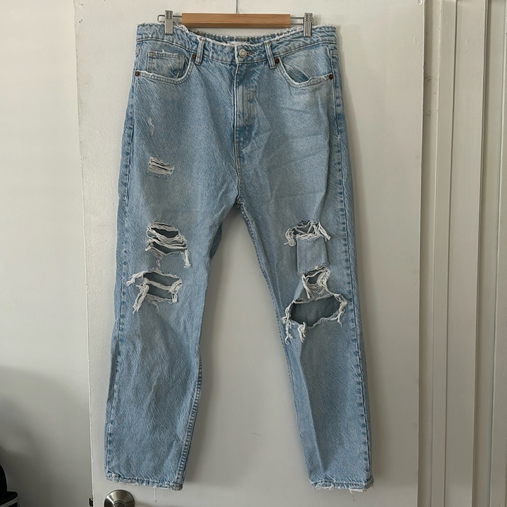 ZARA Lightwash Distressed Denim - Size 14/46